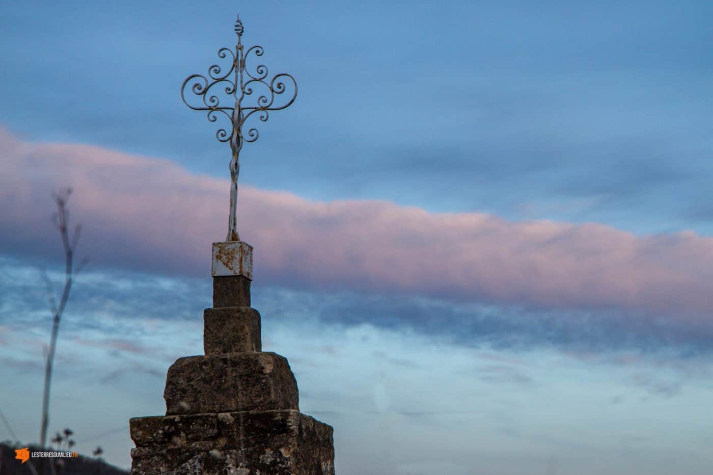 croix près de Boudes en Auvergne