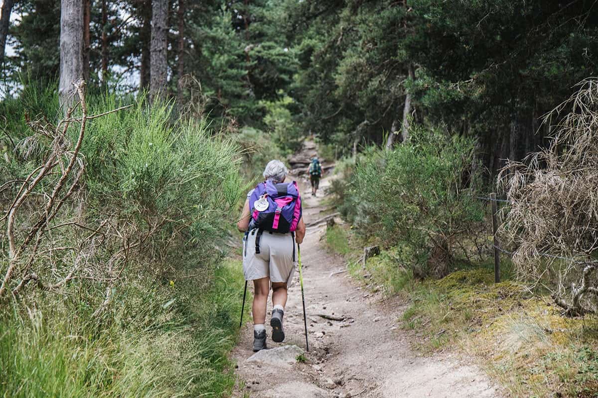 Pèlerine sur le chemin de Compostelle