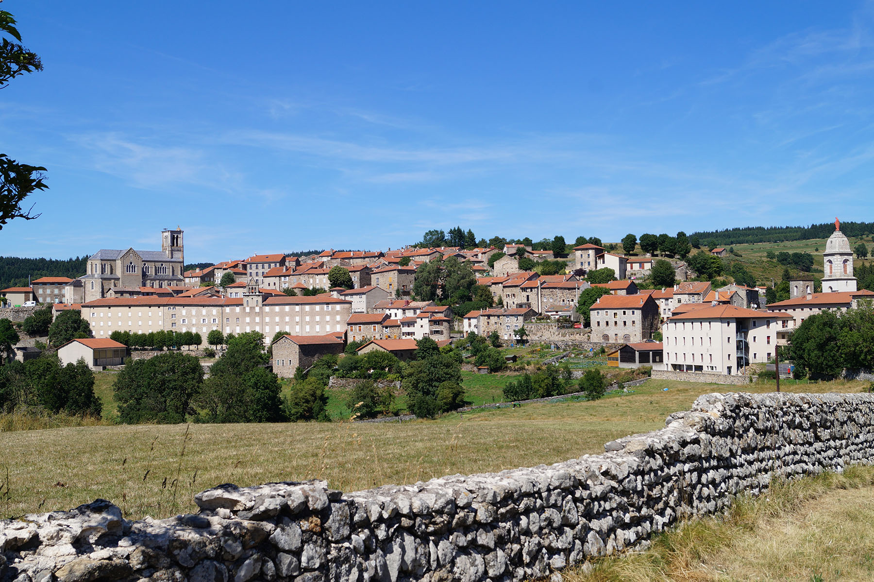 © Photo by Lucile Noiriel on Unsplash Pradelles en Haute-Loire - Lucie Noiriel