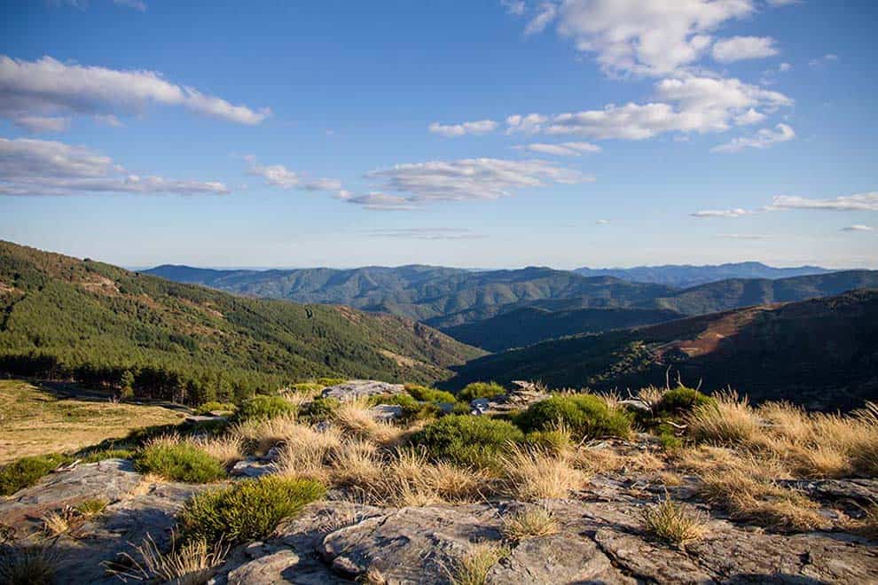 © P. Villemejane, Les Terres du milieu Panorama depuis le pic casini