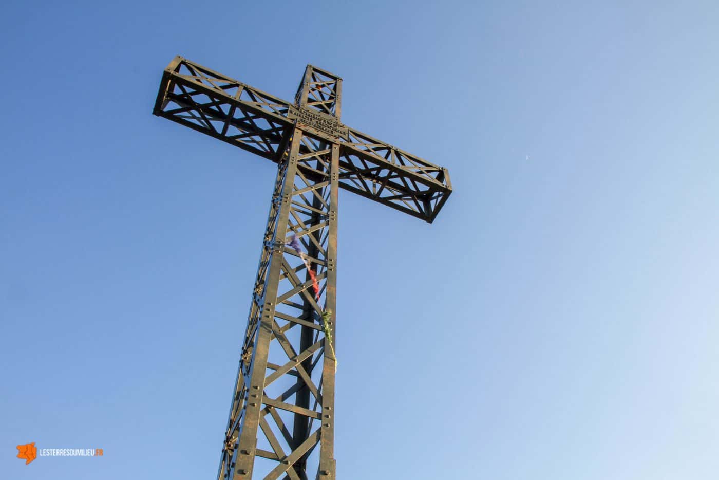 Croix au sommet du Pic Saint-Loup