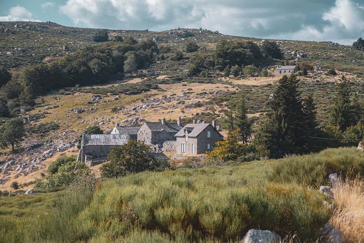 Hameau de Gourdouze en Lozère